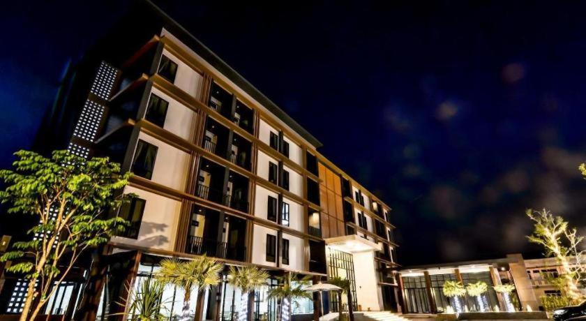 Boondara Boutique Hotel Nakhon Phanom Dış mekan fotoğraf